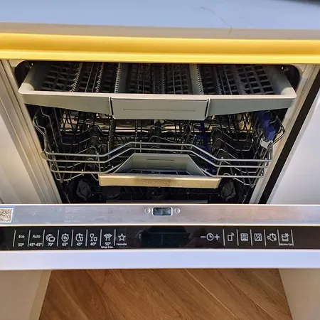 Luxury Flat With Balcony Near Arc De Triomphe * Paříž