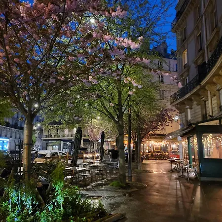 Luxury Flat With Balcony Near Arc De Triomphe Apartment
