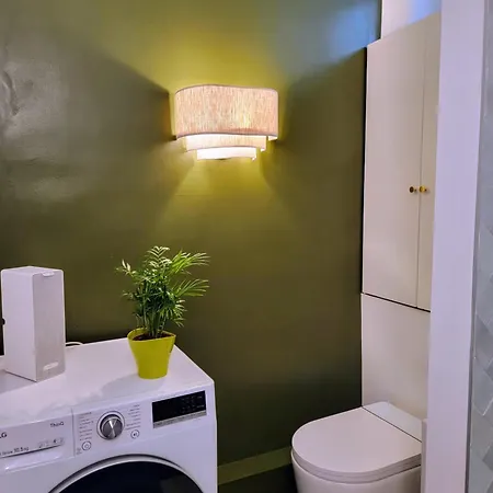 Luxury Flat With Balcony Near Arc De Triomphe