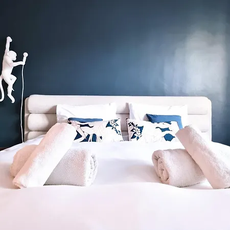 Luxury Flat With Balcony Near Arc De Triomphe